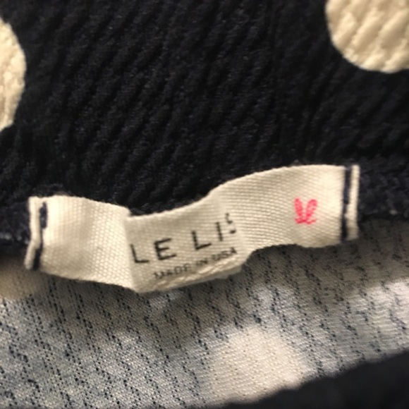 Le Lis Short Pleated Full Skirt Size L Navy/Ivory - Picture 4 of 4